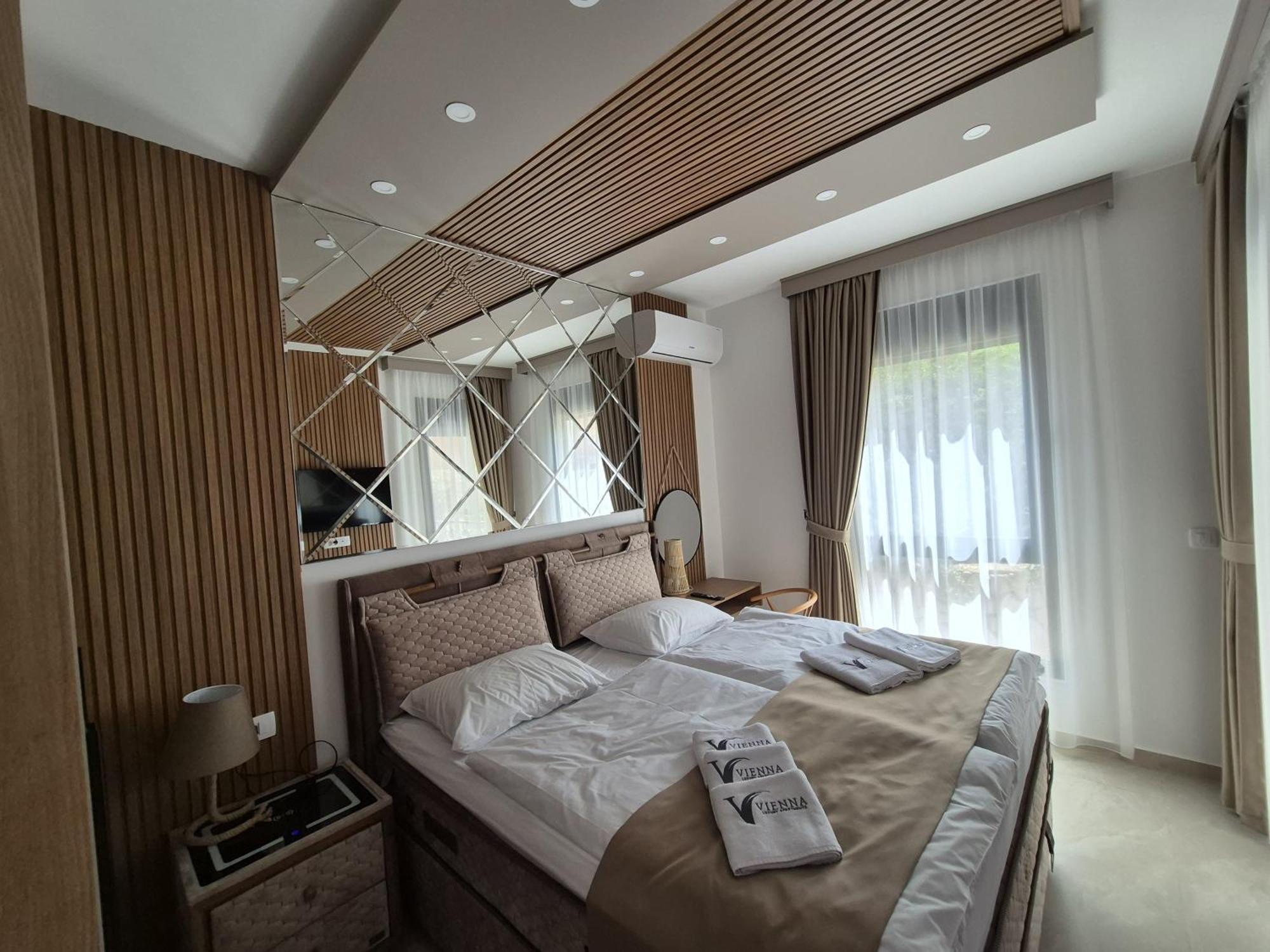 Vienna Luxury Apartments Добра вода Екстериор снимка