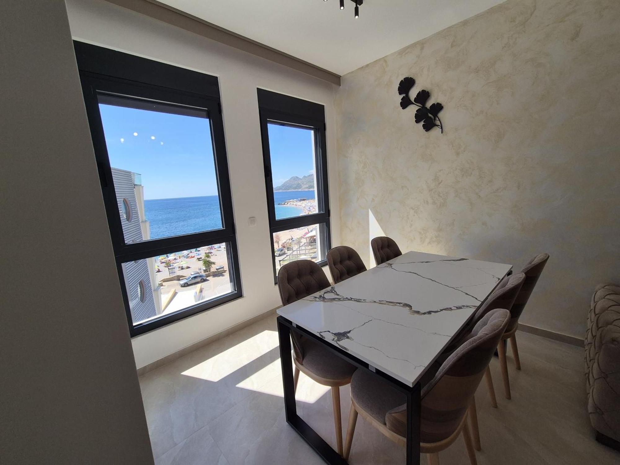 Vienna Luxury Apartments Добра вода Екстериор снимка