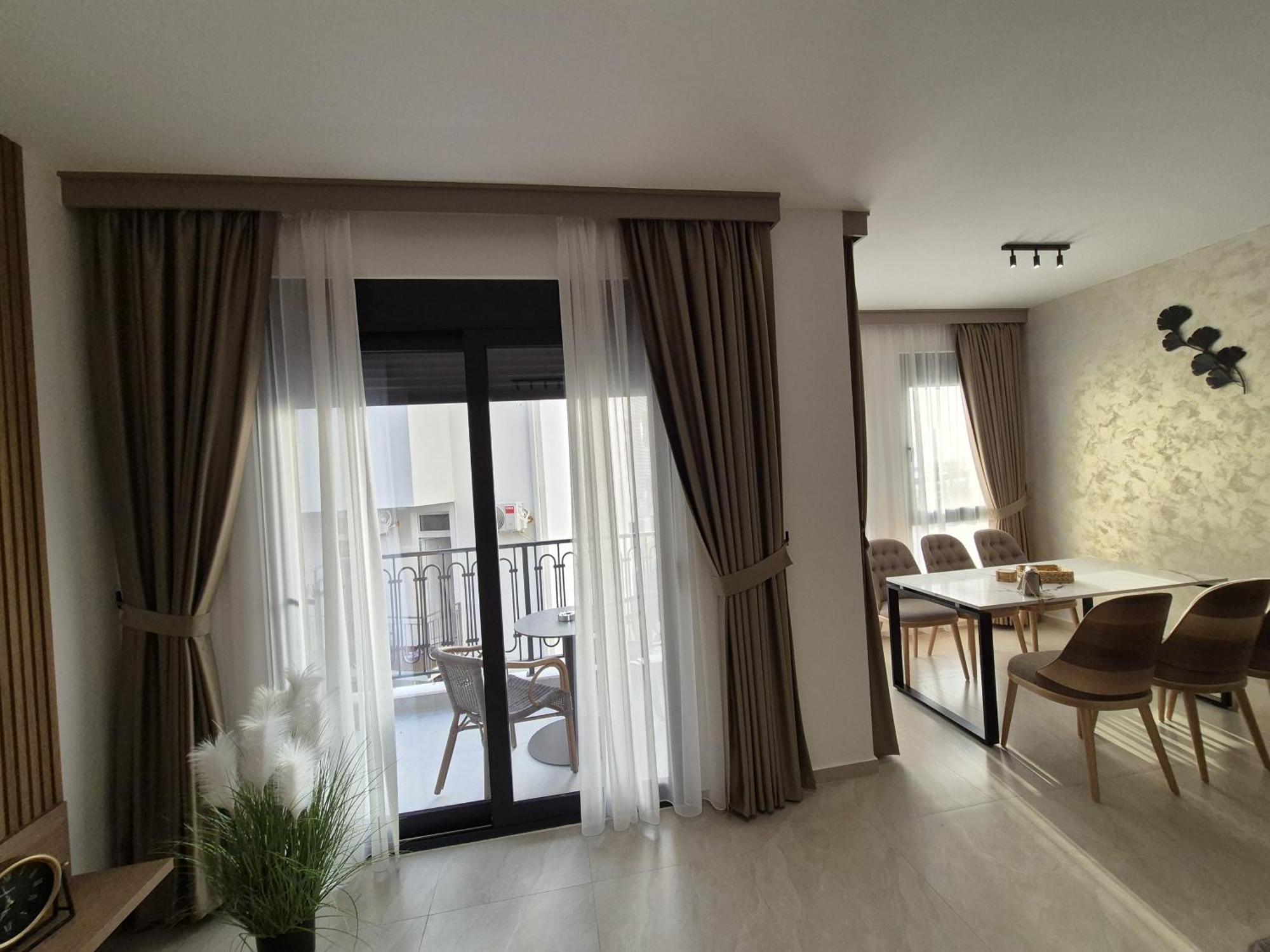 Vienna Luxury Apartments Добра вода Екстериор снимка