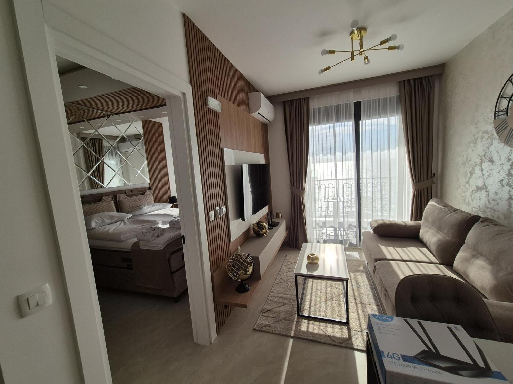 Vienna Luxury Apartments Добра вода Екстериор снимка
