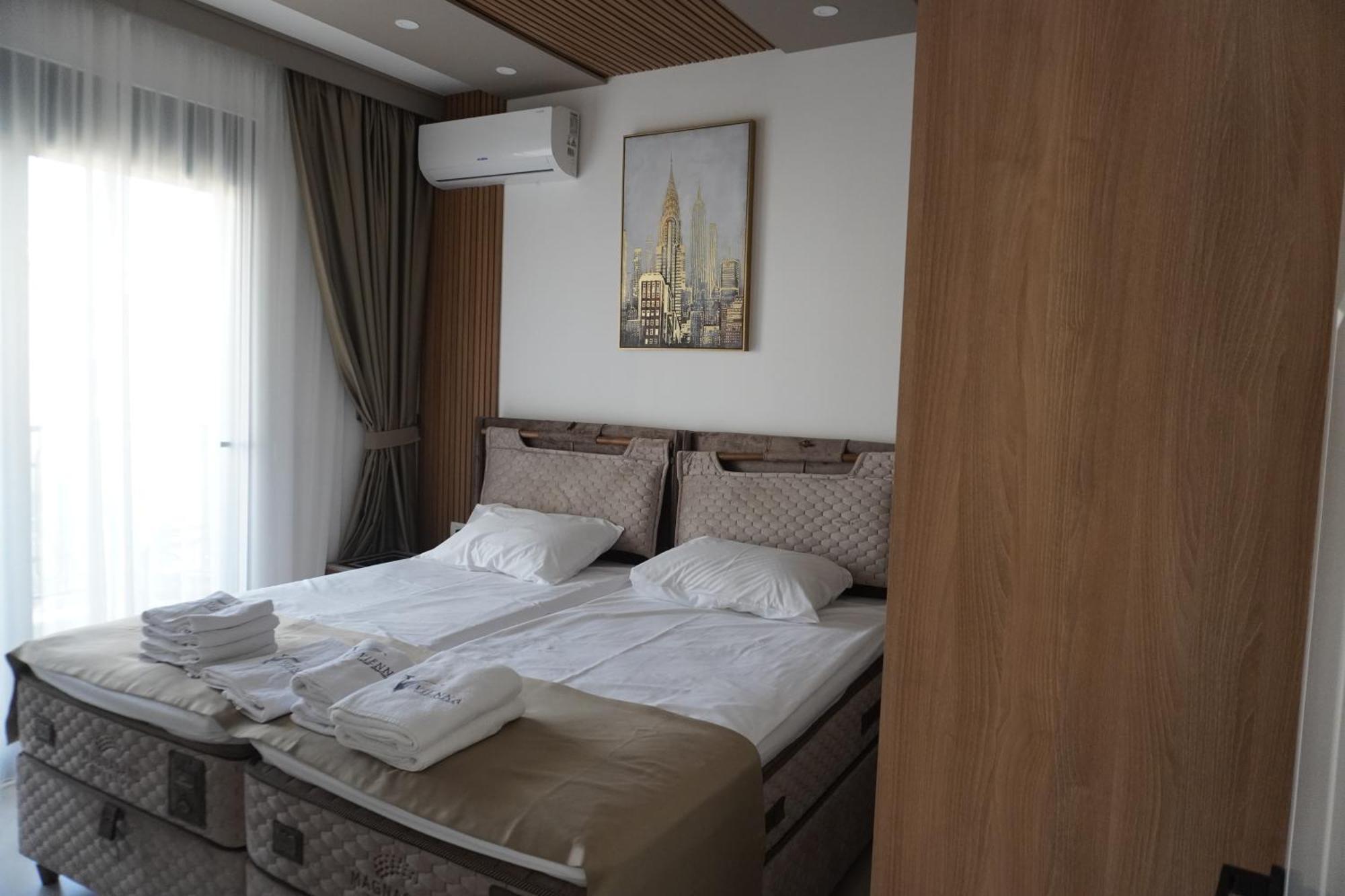 Vienna Luxury Apartments Добра вода Екстериор снимка