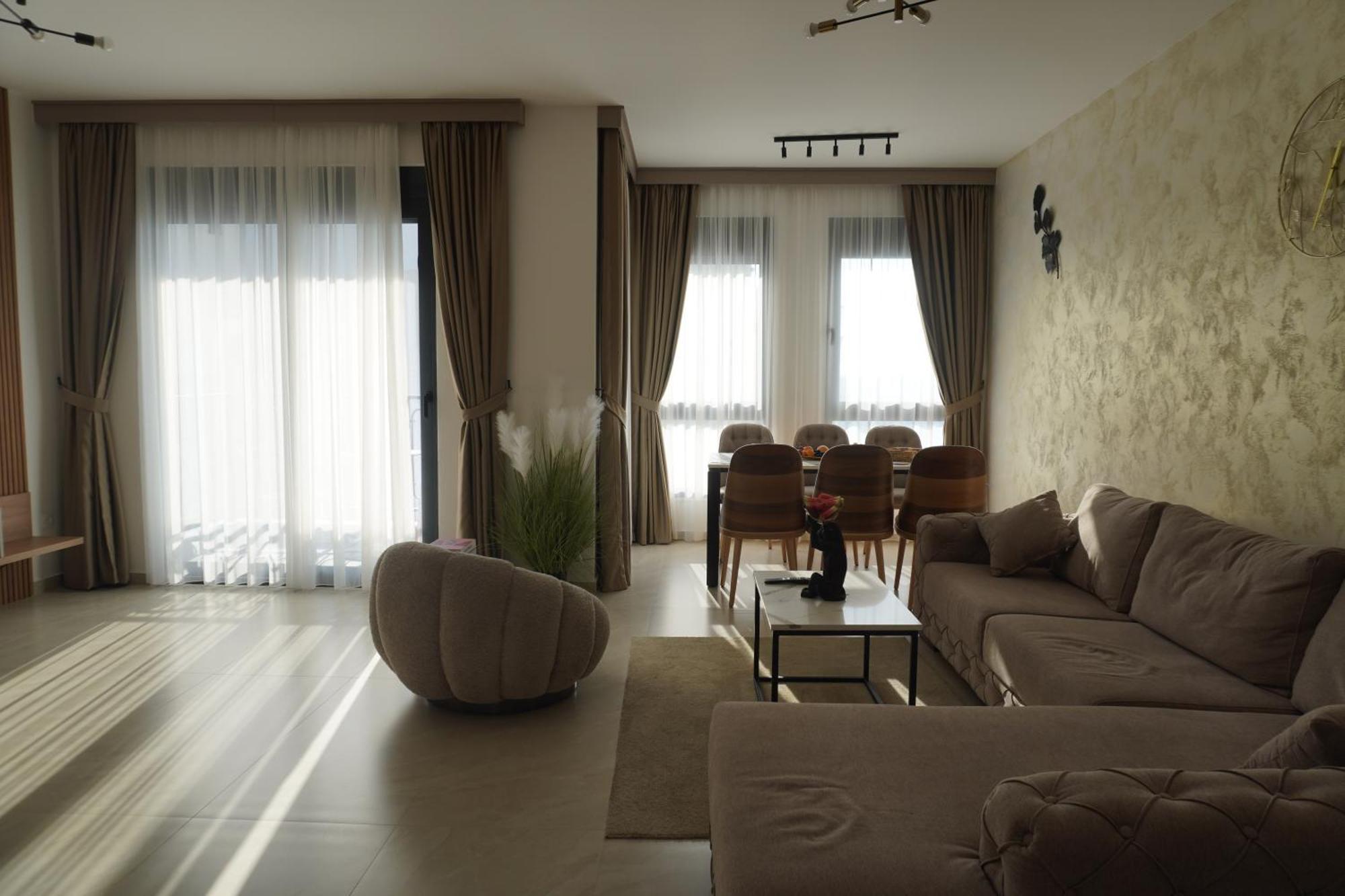 Vienna Luxury Apartments Добра вода Екстериор снимка