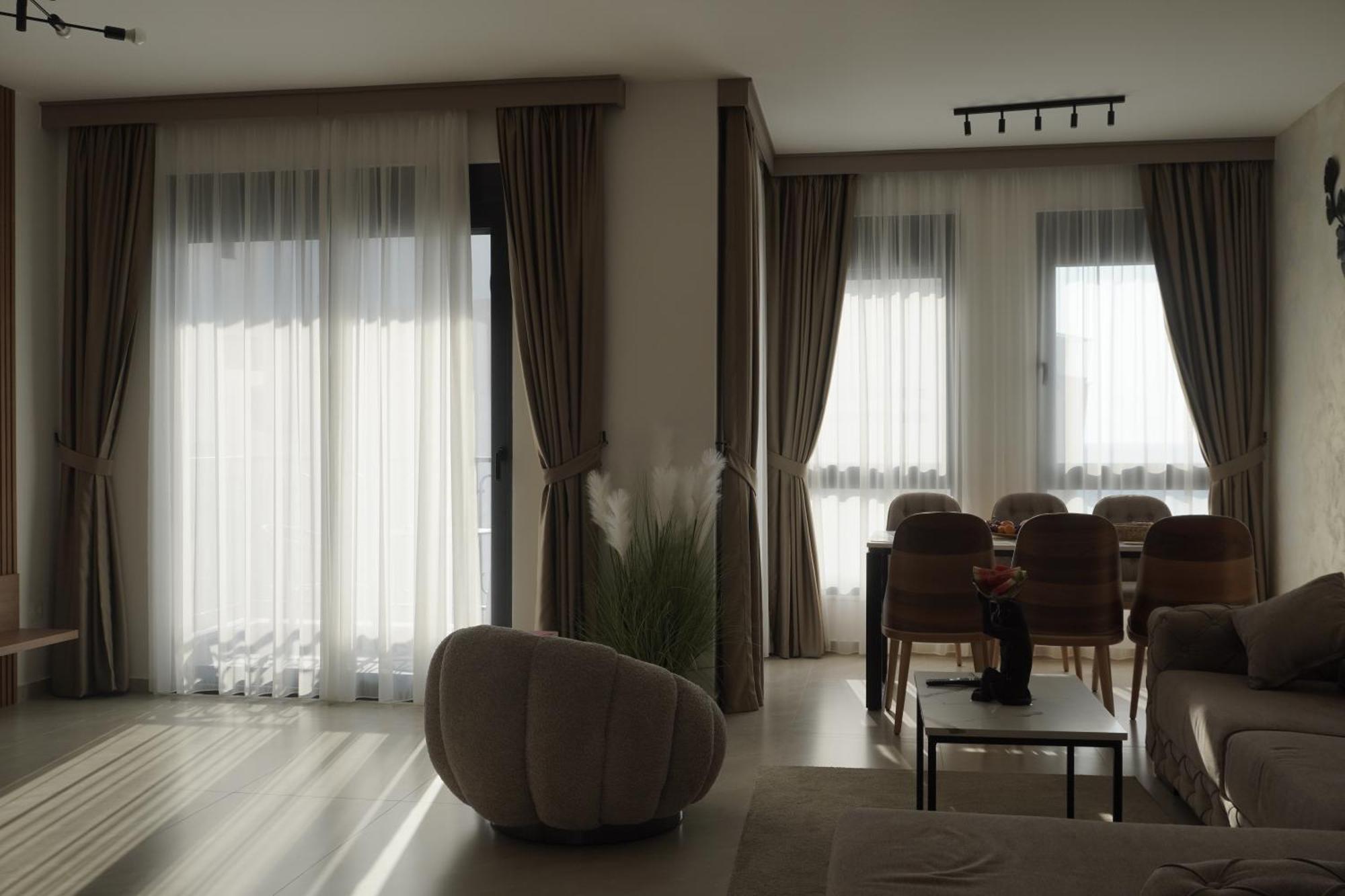 Vienna Luxury Apartments Добра вода Екстериор снимка