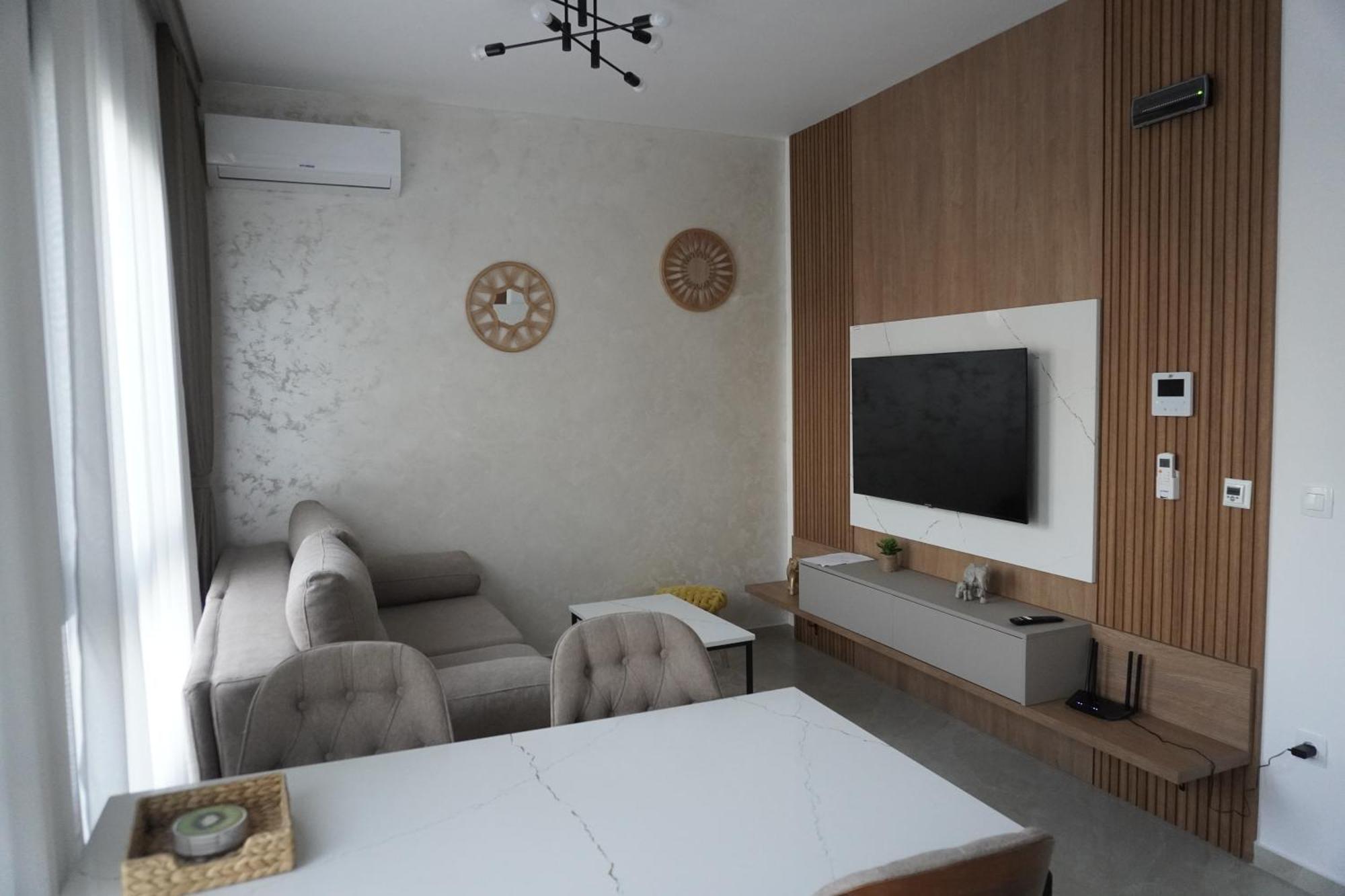 Vienna Luxury Apartments Добра вода Екстериор снимка