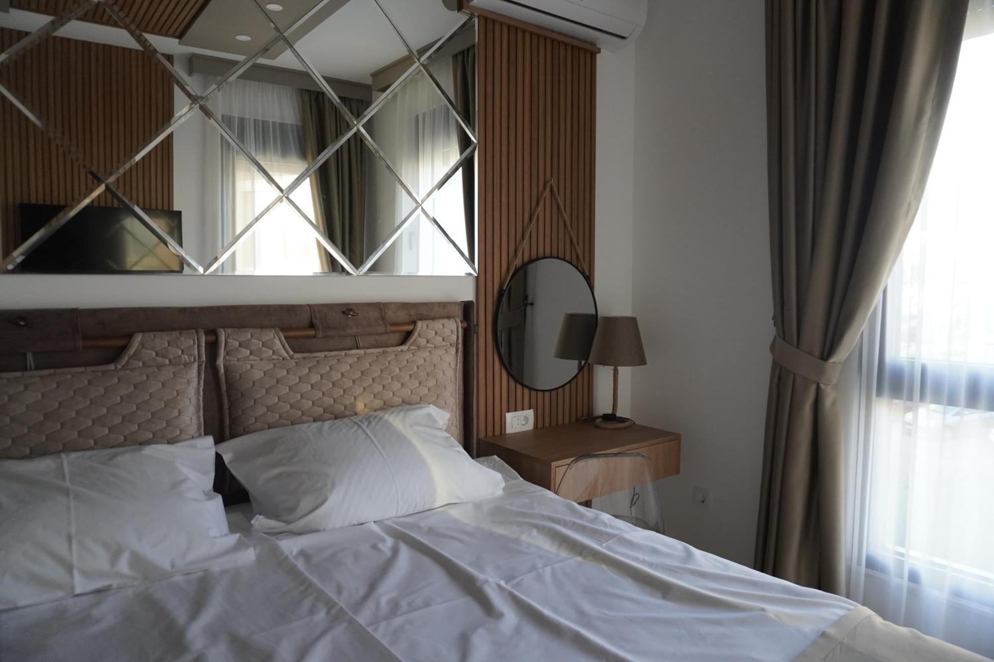 Vienna Luxury Apartments Добра вода Екстериор снимка