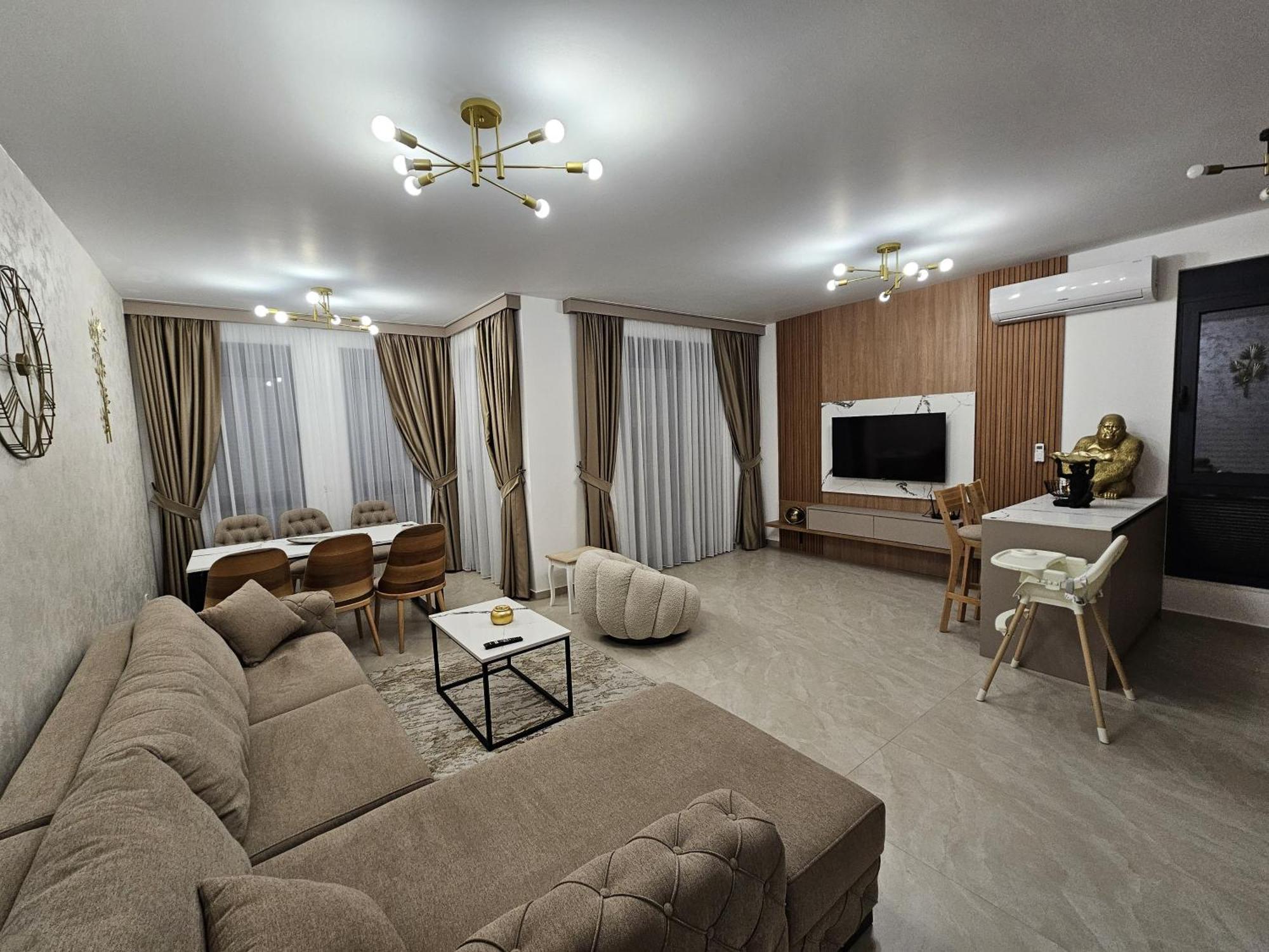 Vienna Luxury Apartments Добра вода Екстериор снимка